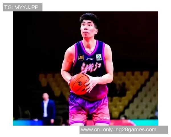 余嘉豪留洋初次连场上双：19分钟10+6+2帽 中选队内本场MVP